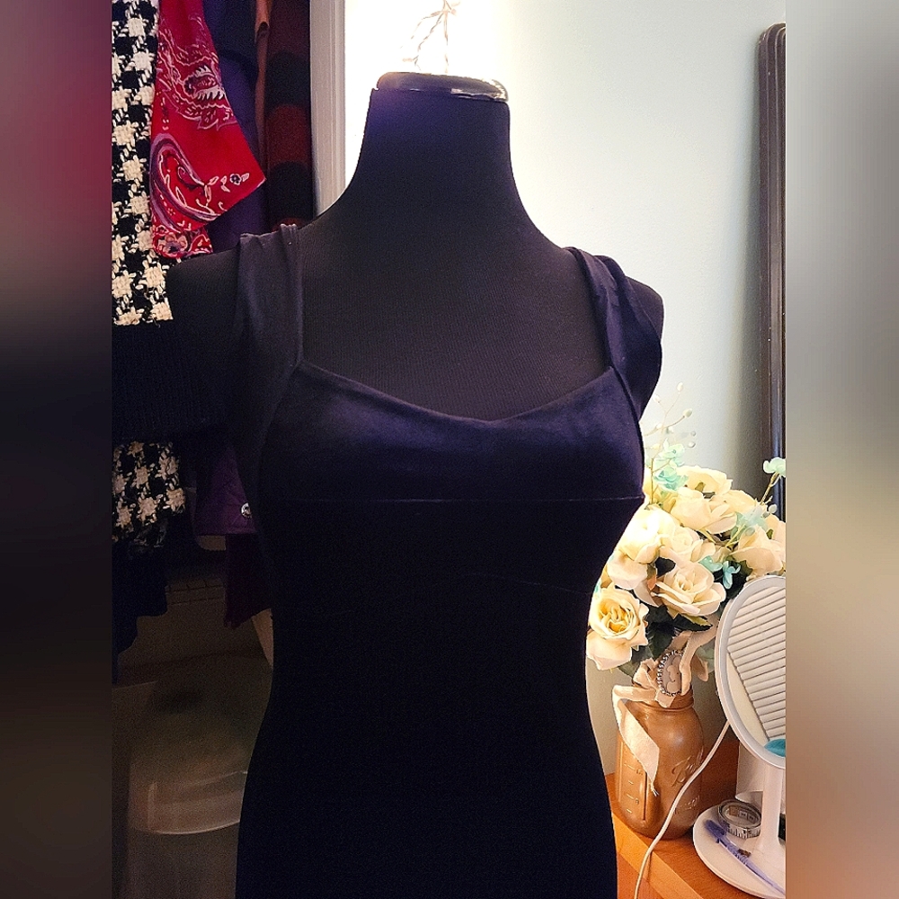 Forever 21 Velvet Black Bodycon Mini Dress - Picture 5 of 7